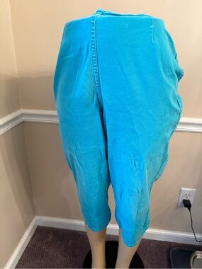 White Stag Turquoise Capri Pants